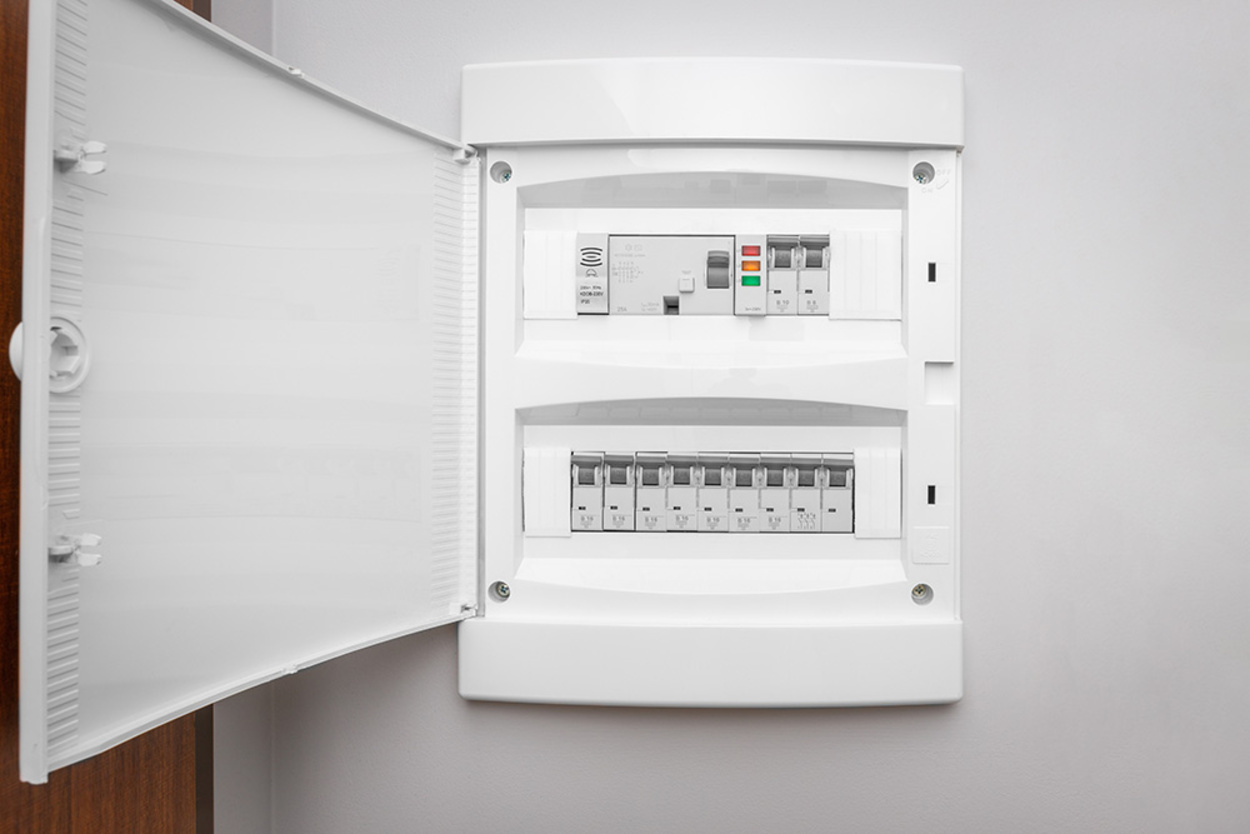 Über­spannungs­schutz bei Elektro Radlinger GmbH in Schwandorf