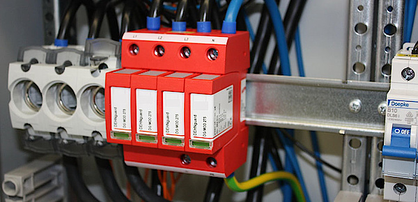 Über­spannungs­schutz bei Elektro Radlinger GmbH in Schwandorf